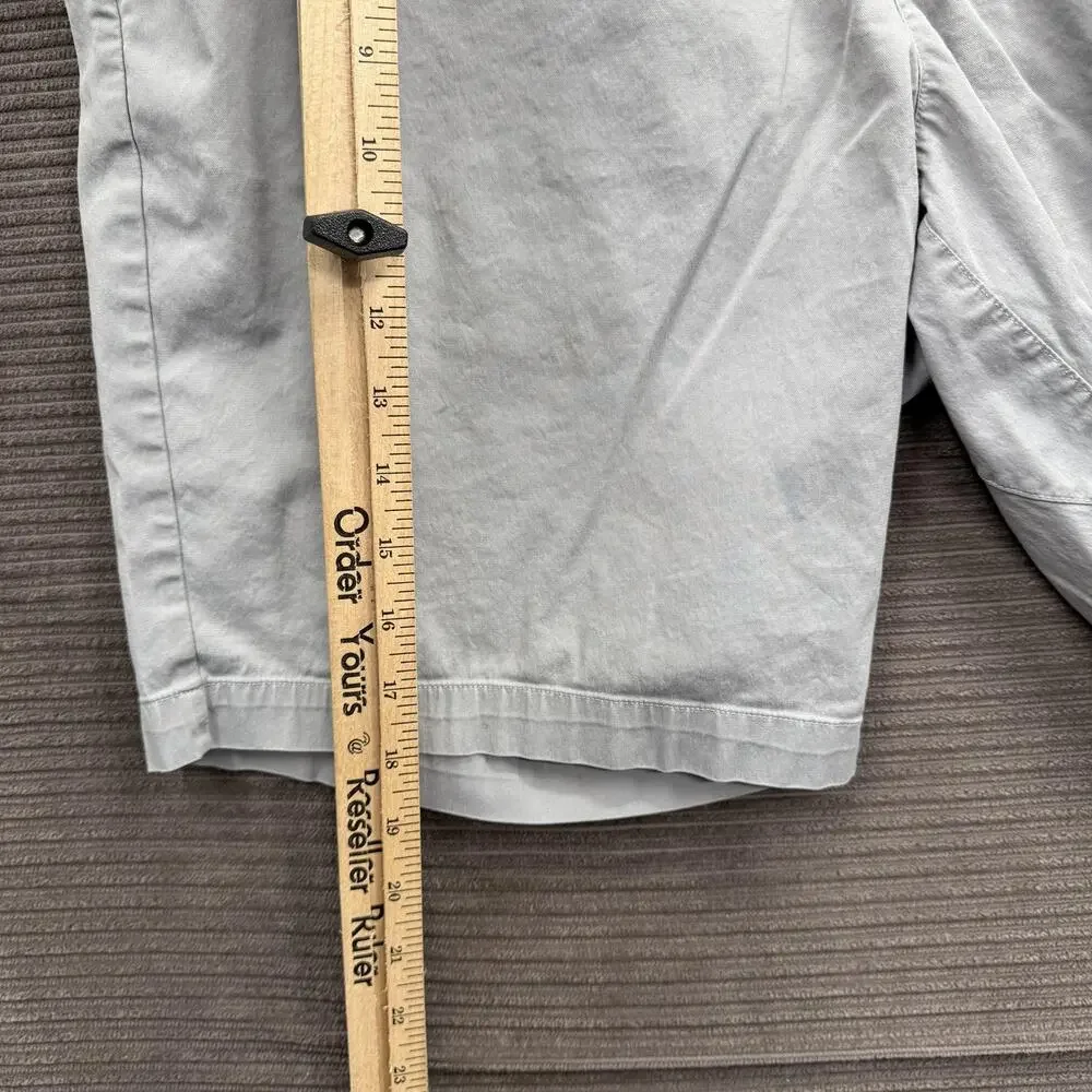 Lululemon Shorts Mens 34 Gray Chino Golf‎ Athletic Lightweight Casual Summer